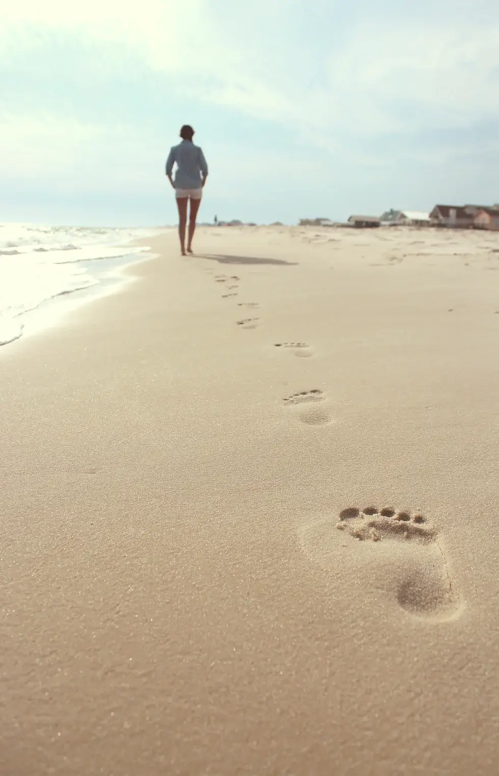 foot steps at the beach
